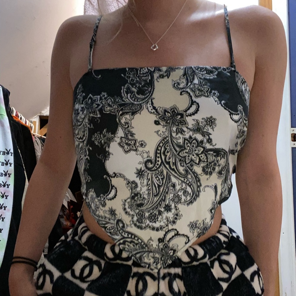 crop top